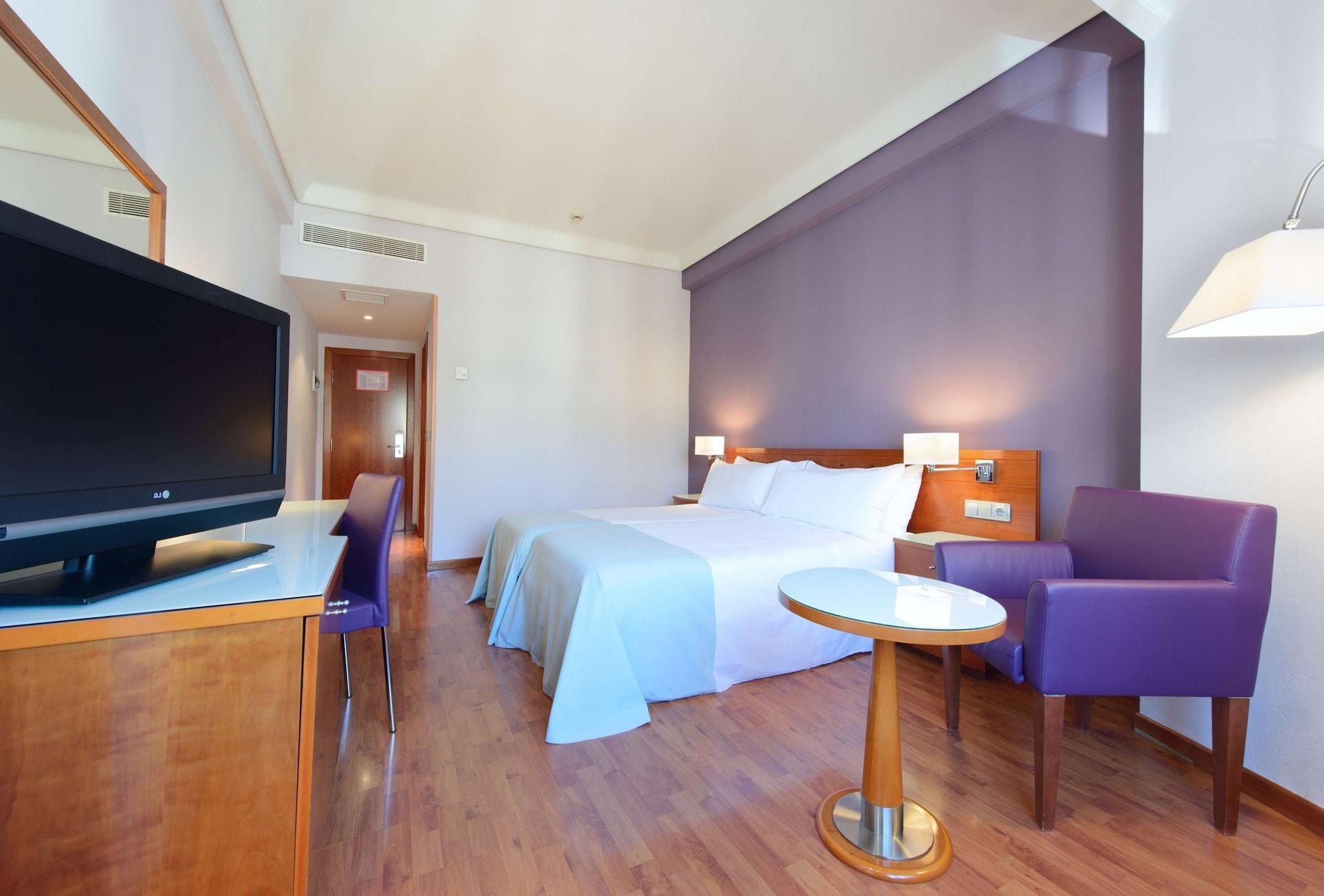 Hotel Madrid Centro, Affiliated By Melia Exterior photo