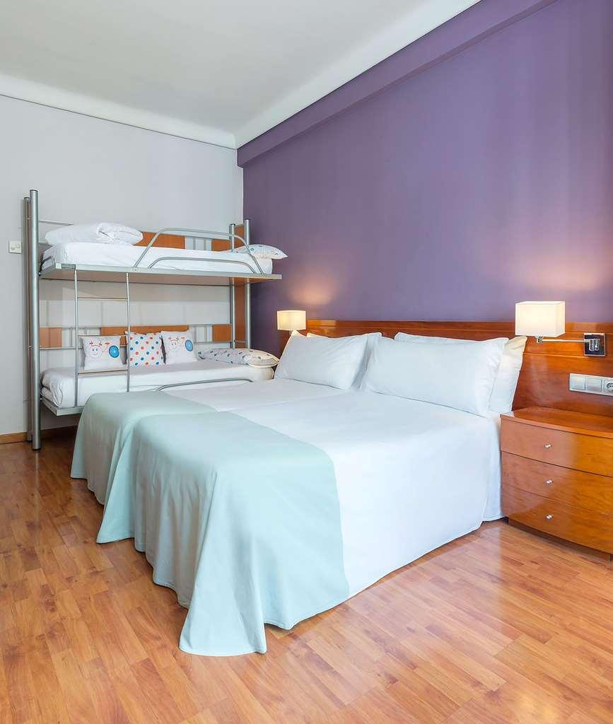 Hotel Madrid Centro, Affiliated By Melia Room photo