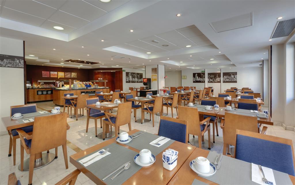 Hotel Madrid Centro, Affiliated By Melia Restaurant photo